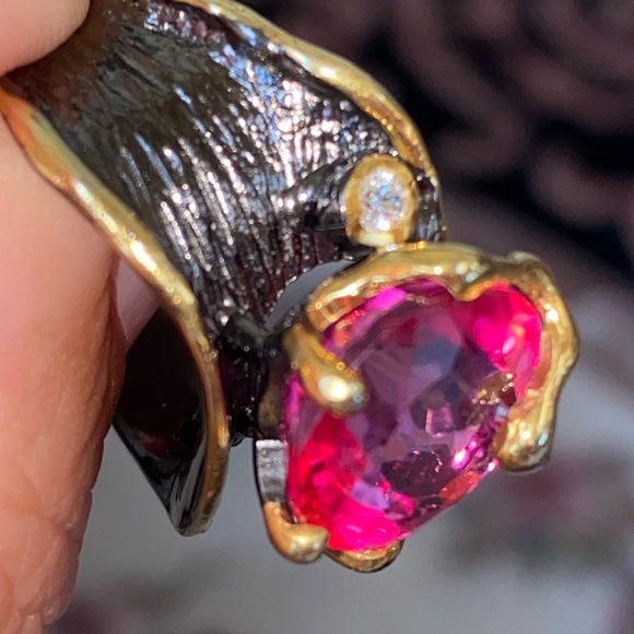 Breathtaking Pink Topaz Ring - Picture 7 of 13